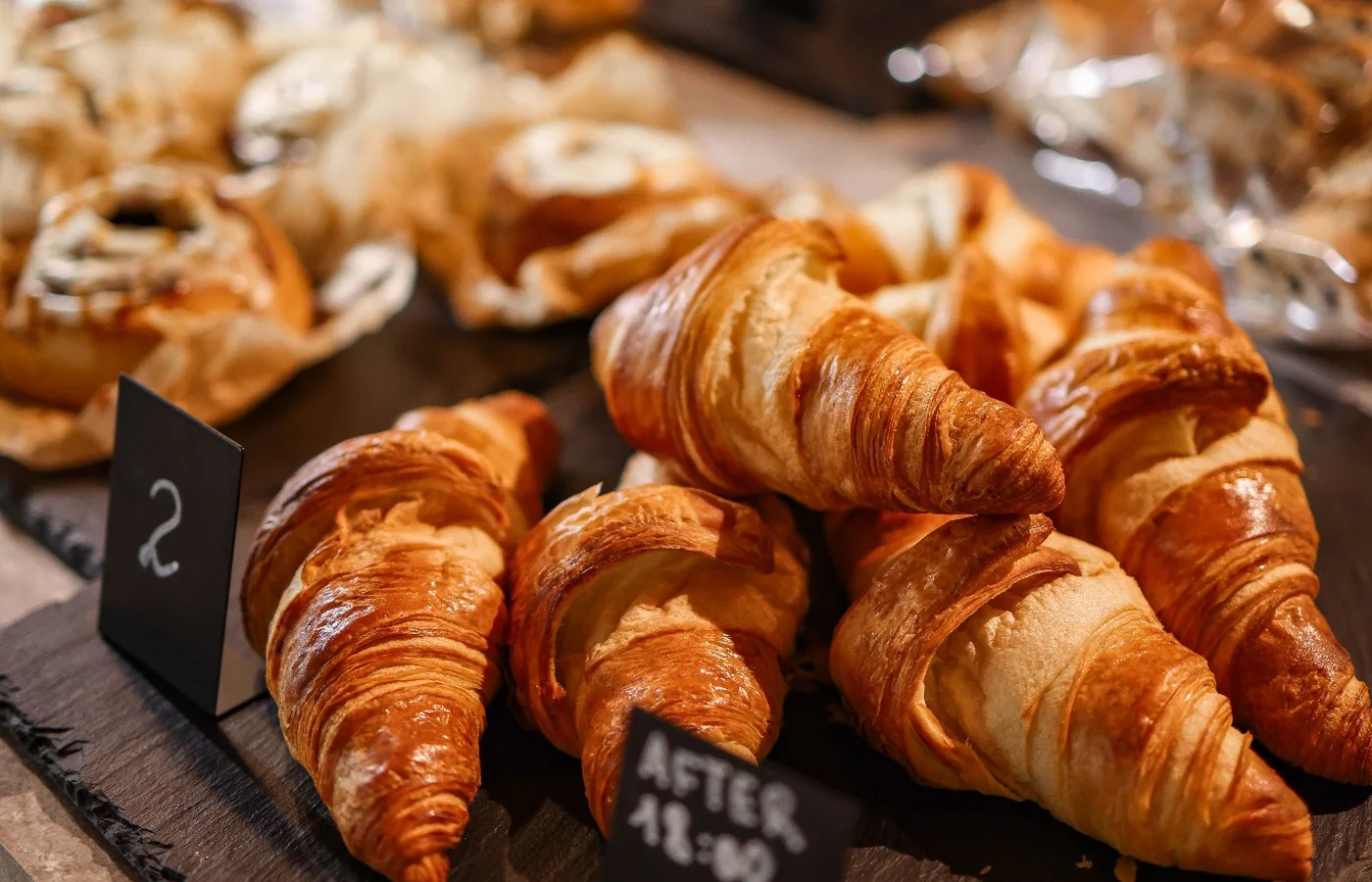Illustrative Cafés & coffee image